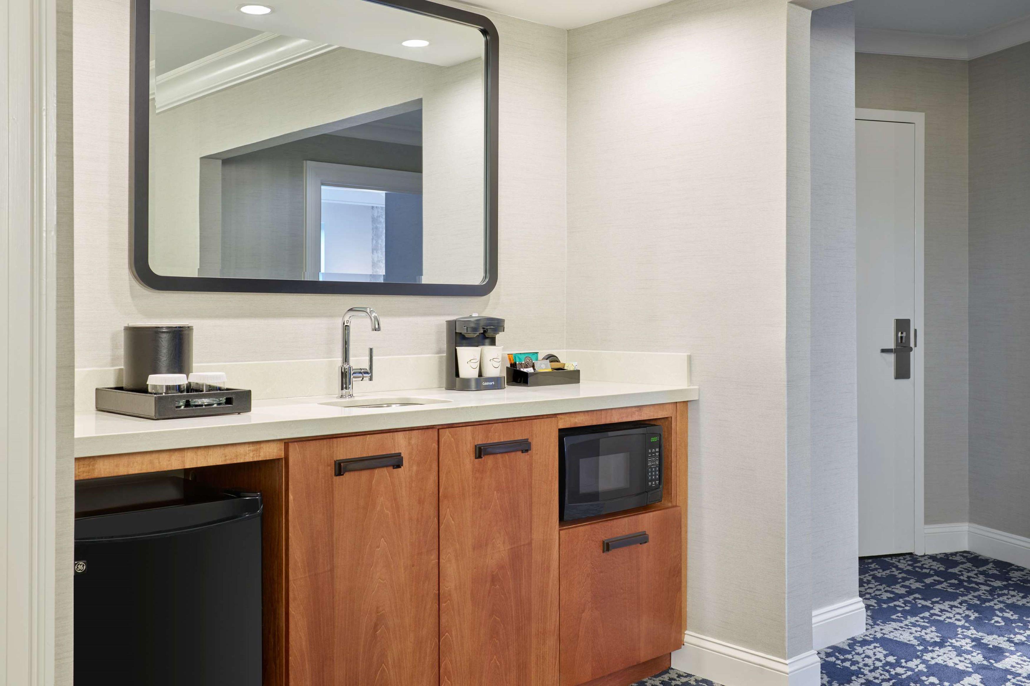 Embassy Suites By Hilton Washington Dc Convention Center Ngoại thất bức ảnh