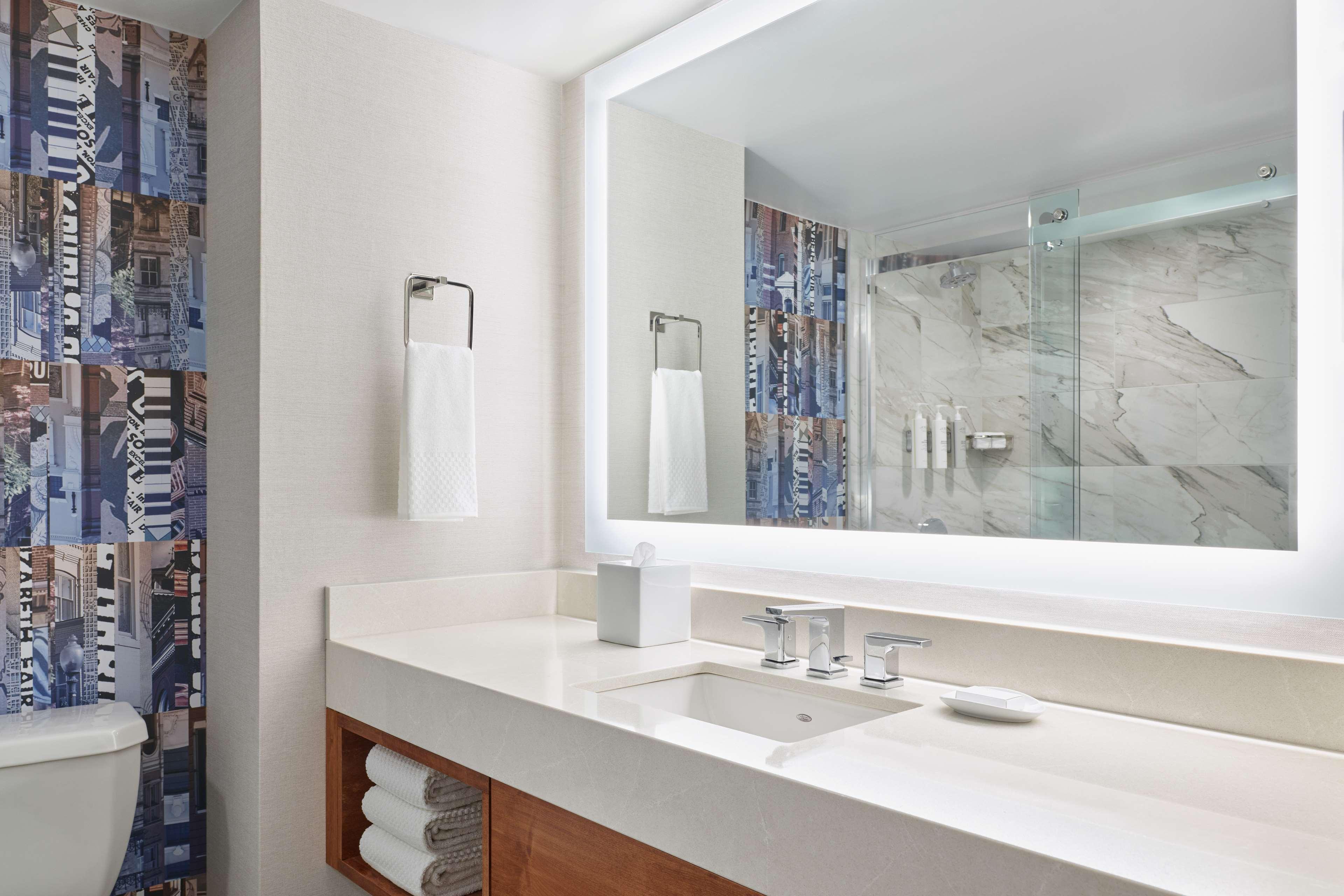 Embassy Suites By Hilton Washington Dc Convention Center Ngoại thất bức ảnh