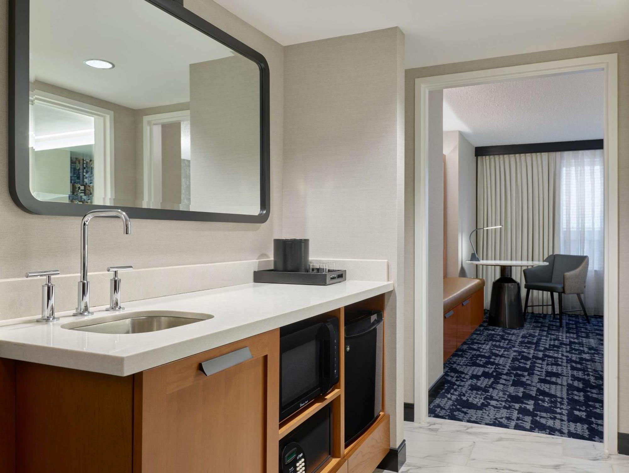 Embassy Suites By Hilton Washington Dc Convention Center Ngoại thất bức ảnh